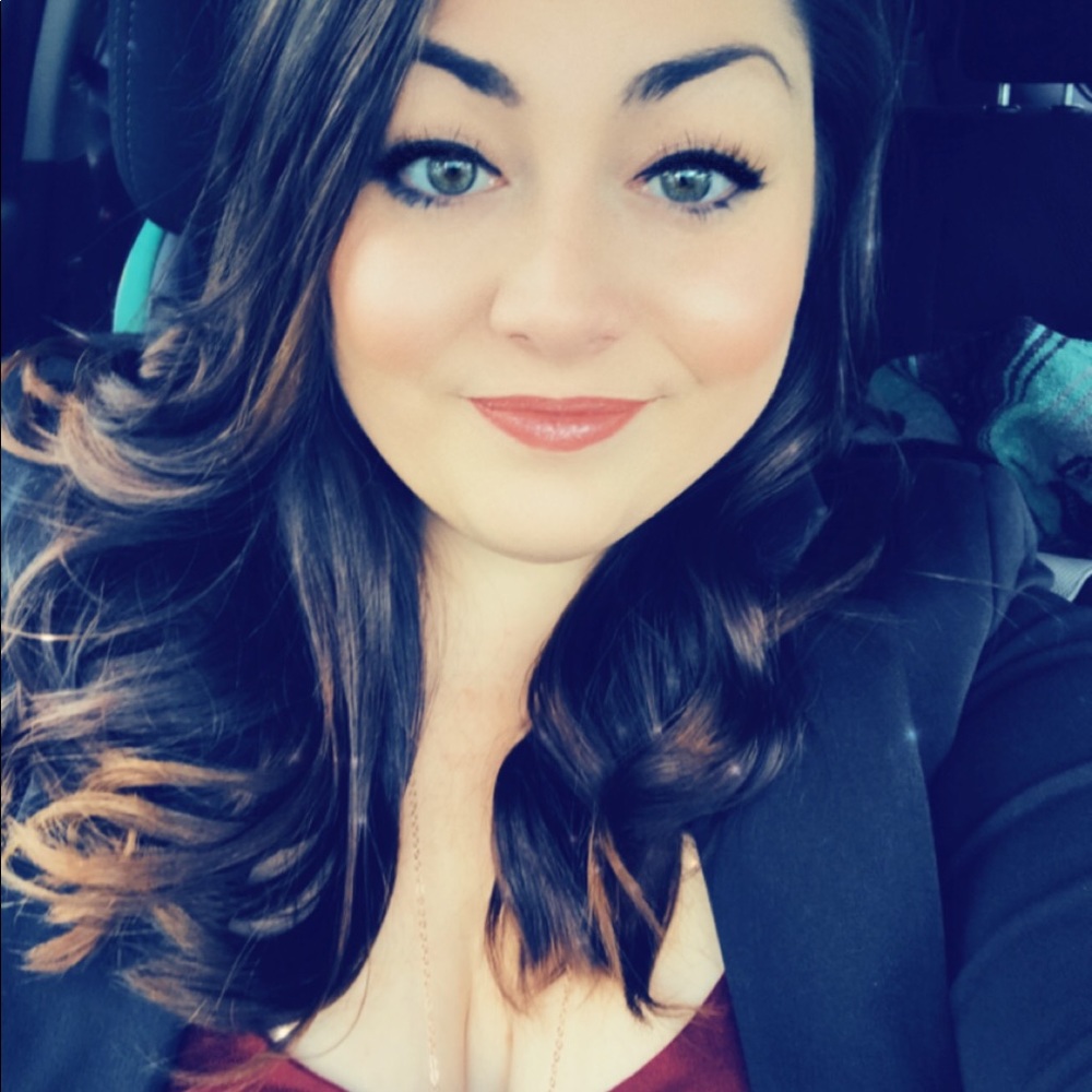 Meet your Posher, Amanda